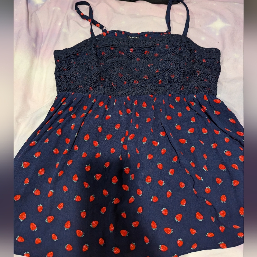 Torrid strawberry babydoll cami size 2